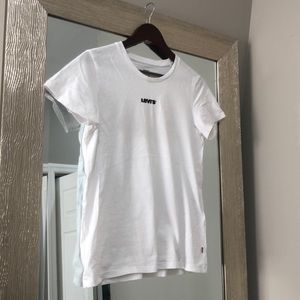 Levi’s T-shirt